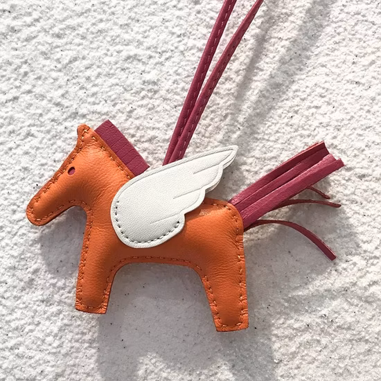 Ea112 Rodeo-Oran Sheepskin Bulk Small Pendant Purse Charms Designers Wholesale Hand for Handbag Luxury Designer Genuine Leather Horse Bag Charm