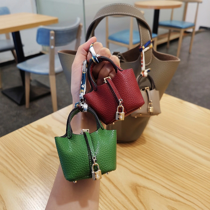 Ea116 Picotin Wholesale for Brand Fashion Mirror Cute Car Keychain Lipstick Bags Pendant Designer Luxury Rodeo Leather Bag Charm